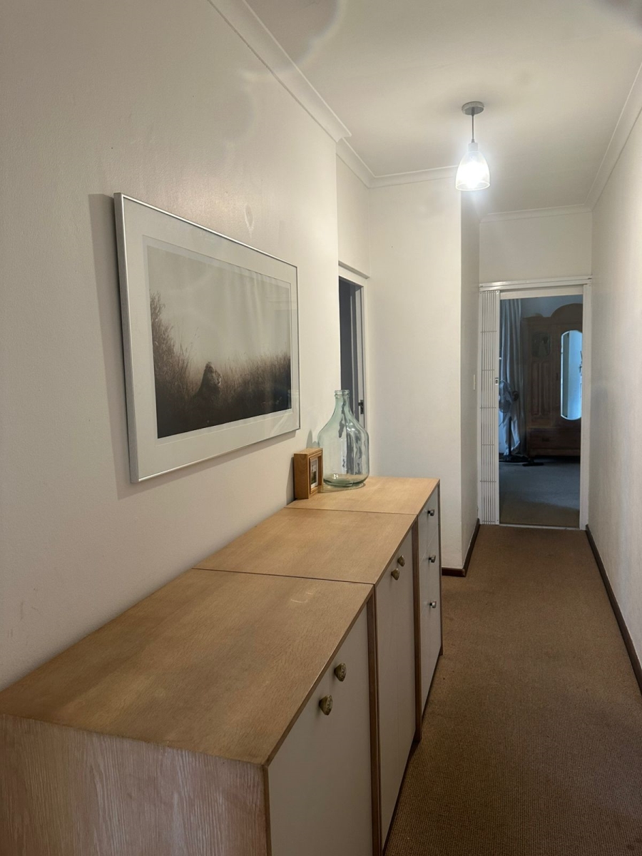 To Let 3 Bedroom Property for Rent in Wynberg Upper Western Cape